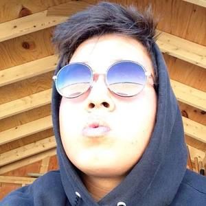 Meet your Posher, Ethan